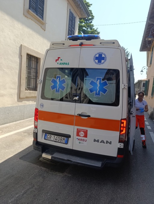 Cade in casa, 95enne soccorsa dagli agenti della Polizia Locale