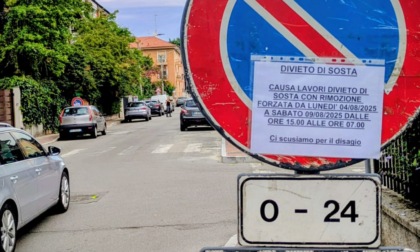Divieto di sosta per consentire le asfaltature