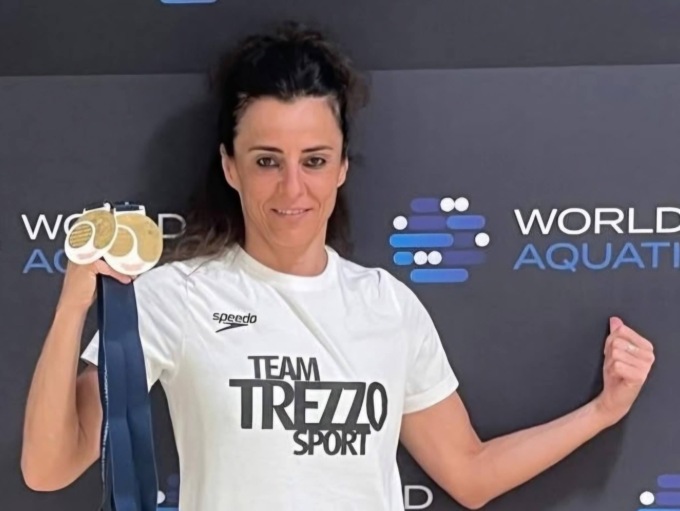 Mondiali di nuoto Master: cinque medaglie e un record del mondo per Franca Bosisio del Team Trezzo