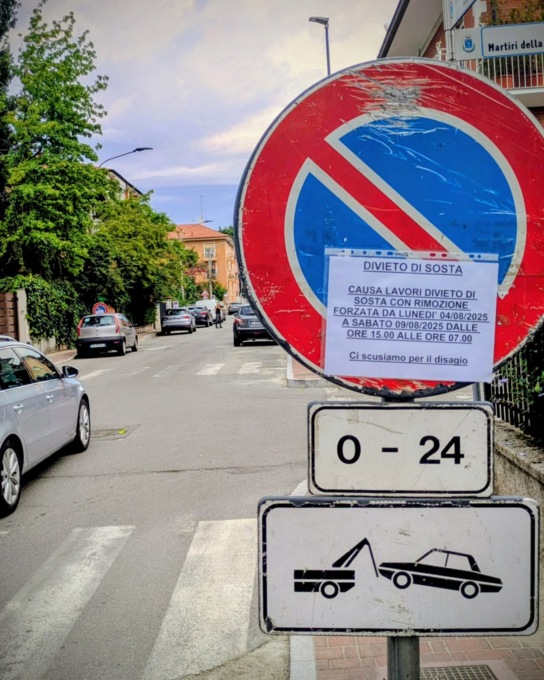 Riqualificazione dei marciapiedi e delle strade, divieti di sosta e rimozione veicoli