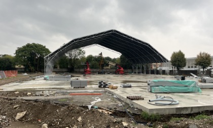 Prende forma la maxi arena per le partite della "Kings League"