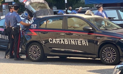 Spacciatore di droga in fuga nei campi di grano: arrestato