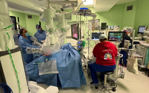 Chirurgia robotica: i primi due interventi al Predabissi