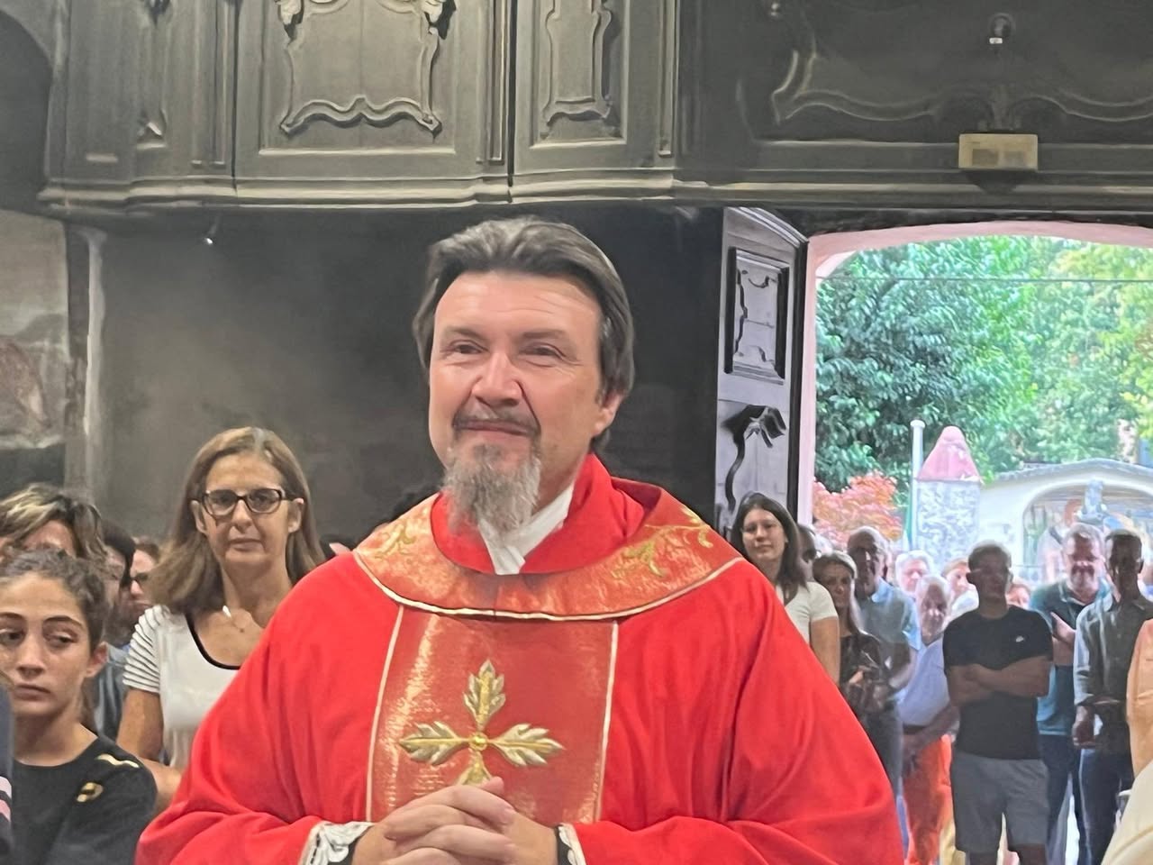 Tutta la comunità settalese dà l’arrivederci a don Andrea Terruzzi