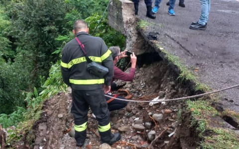 Frana a Cassano d’Adda, il sindaco chiude la strada