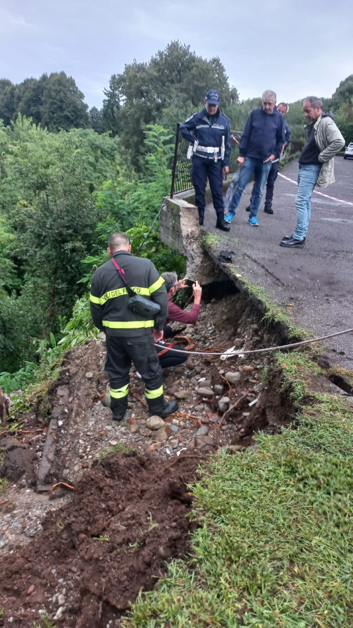 Frana a Cassano d’Adda, il sindaco chiude la strada