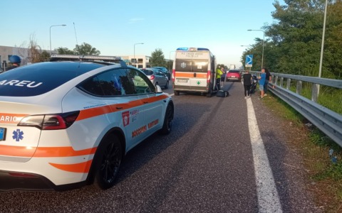 Grave incidente sulla Cassanese, ambulanza e automedica in codice rosso