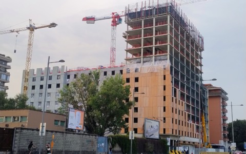 Il “viaggio” dentro il nuovo studentato in costruzione da 14 piani e 500 posti letto