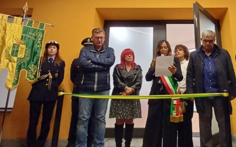 Taglio del nastro (tanto atteso) per il cineteatro ristrutturato