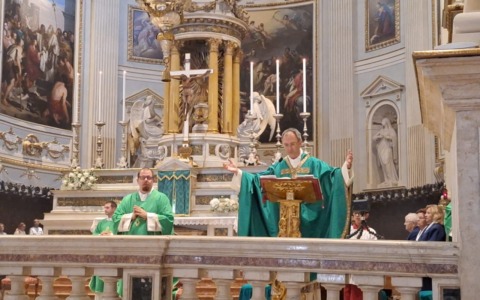 Don Davide Milani ha salutato la comunità di Urgnano. Domenica sarà accolto a San Gervasio