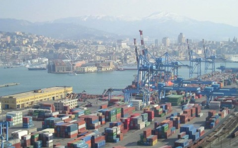 “No” ai container del Porto di Genova