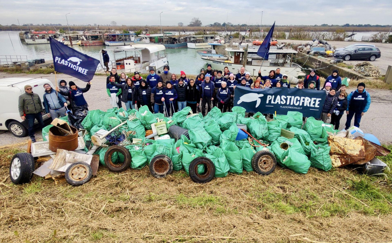 I volontari di Plastic Free tornano in azione: gli eventi del weekend in Martesana