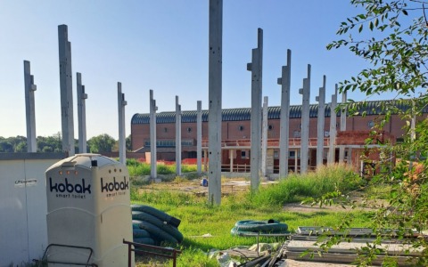 Stop al cantiere della nuova palestra del “Giordano Bruno”: Città Metropolitana risolve il contratto con l’impresa