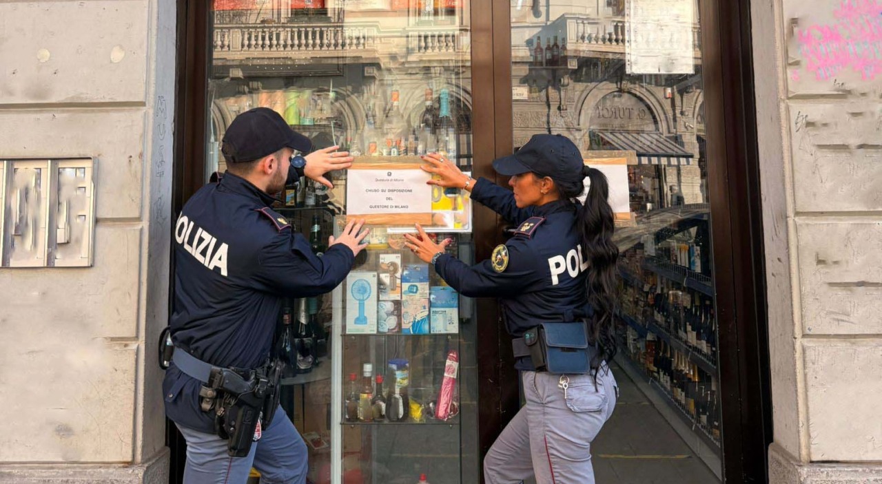 Irregolarità e truffe: sospesa dal questore la licenza di due negozi etnici