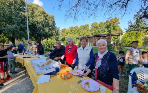Nonni al centro della festa a Vimodrone