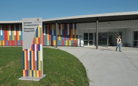 Principio d’incendio alla scuola elementare: alunni evacuati e fiamme domate