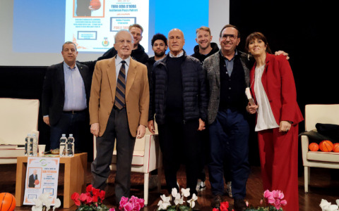 Coach Dan Peterson a ruota libera tra basket e comunicazione