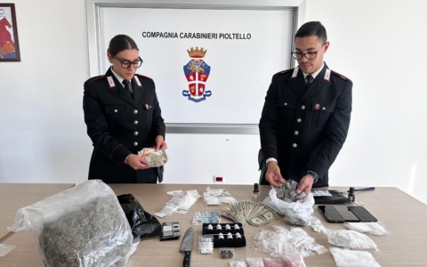 A caccia di un ricercato internazionale lo arrestano insieme al figlio… spacciatore