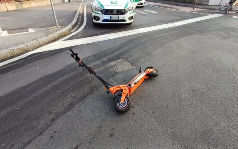 Senza casco sul monopattino, cade e batte la testa: ricoverato in Pronto Soccorso