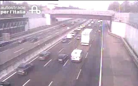 Incidente sull’A4: code e casello chiuso a Capriate in uscita