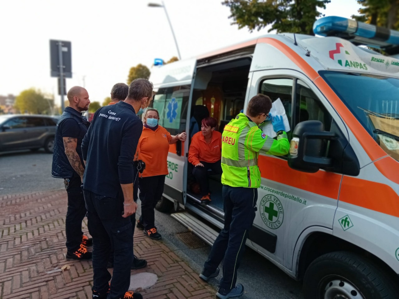 Beccato a rubare spruzza lo spray al peperoncino: evacuato l’Unes