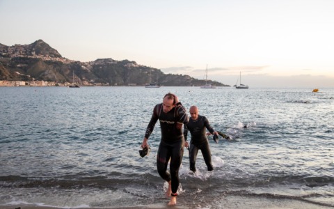 A due minuti dalla vittoria del triathlon estremo sul  vulcano Etna