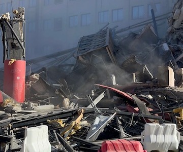 Il ritorno alla normalità dopo il crollo di parte del palazzo ex Impregilo