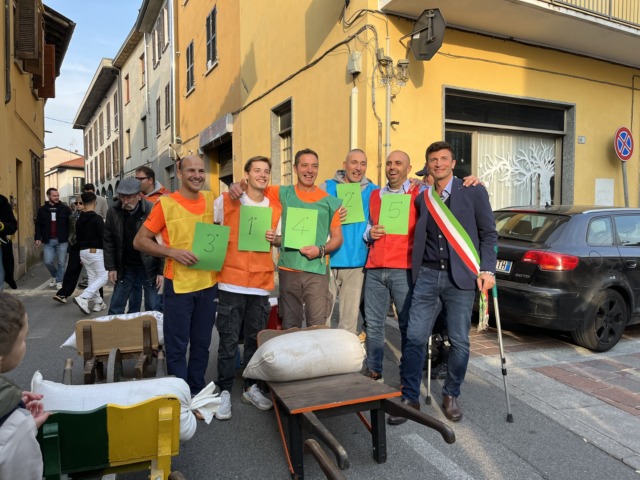Tempo di caldarroste a Trezzano Rosa