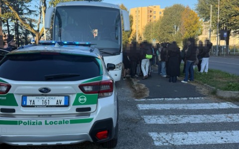 Gite sicure grazie ai controlli della Polizia Locale sui bus in partenza