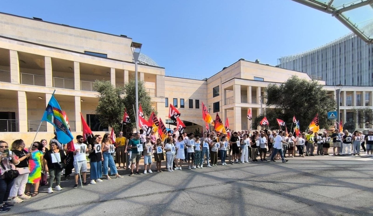Ospedale San Raffaele: infermieri, tecnici e impiegati incrociano le braccia
