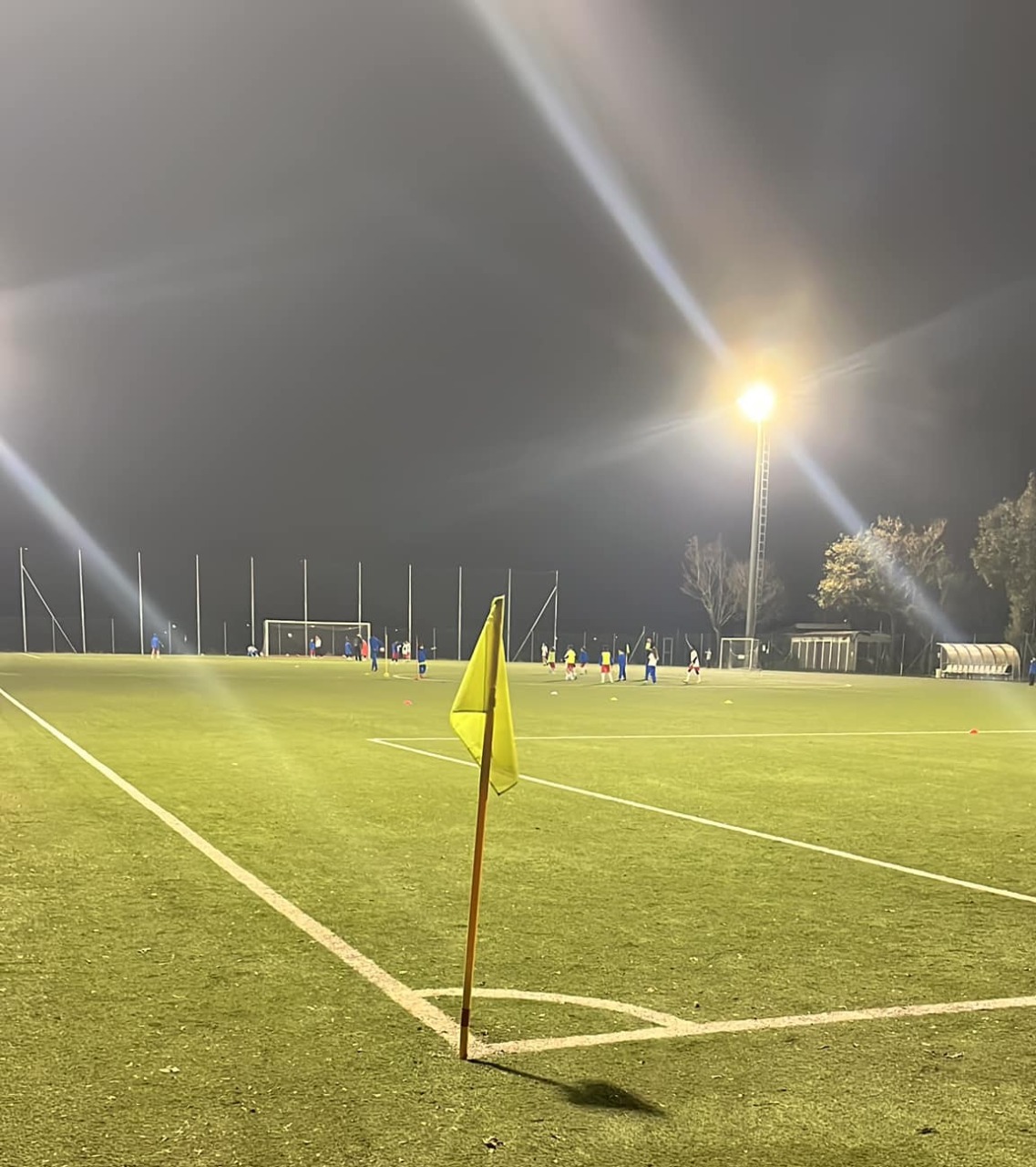 Lo strano caso in Seconda categoria: l’unica partita sospesa per pioggia… su un campo sintetico