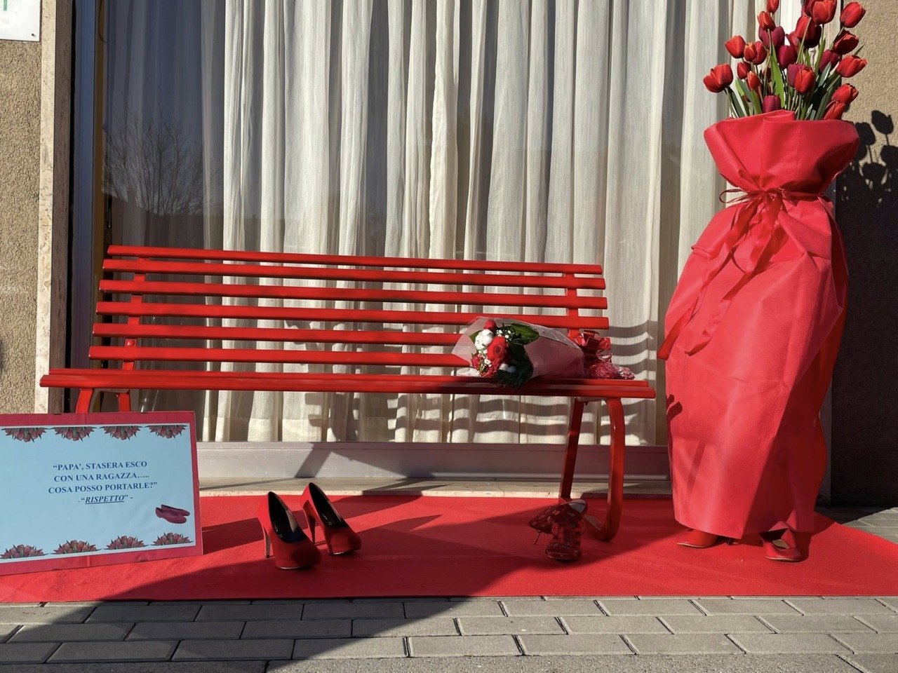 Riecheggia l’urlo di Giulia e di Amina: nessuno può fare finta di non sentire