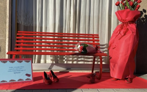 Riecheggia l’urlo di Giulia e di Amina: nessuno può fare finta di non sentire