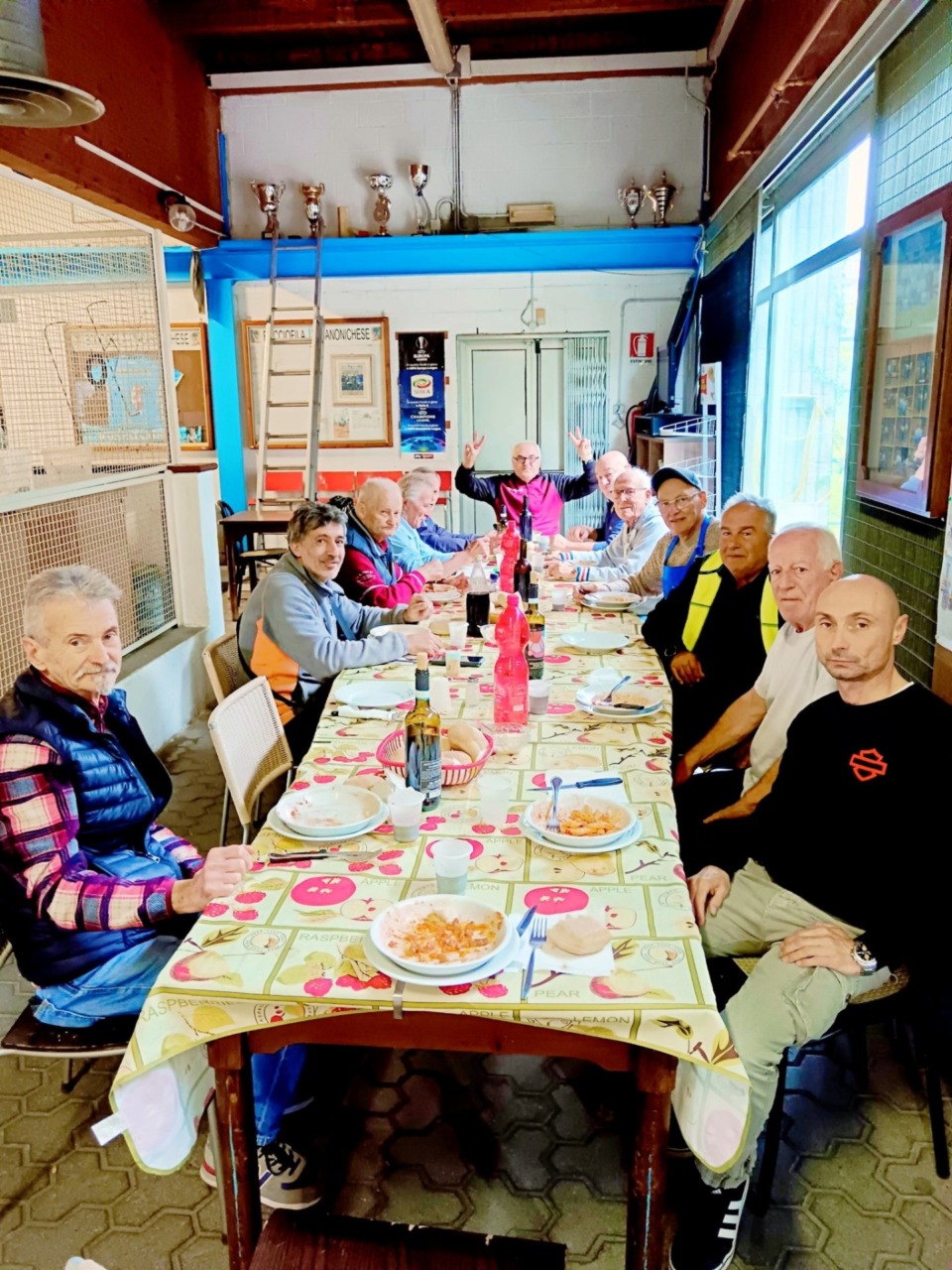 La bocciofila canonichese chiude i battenti, l’ultimo pranzo di gruppo prima del trasloco a Boltiere