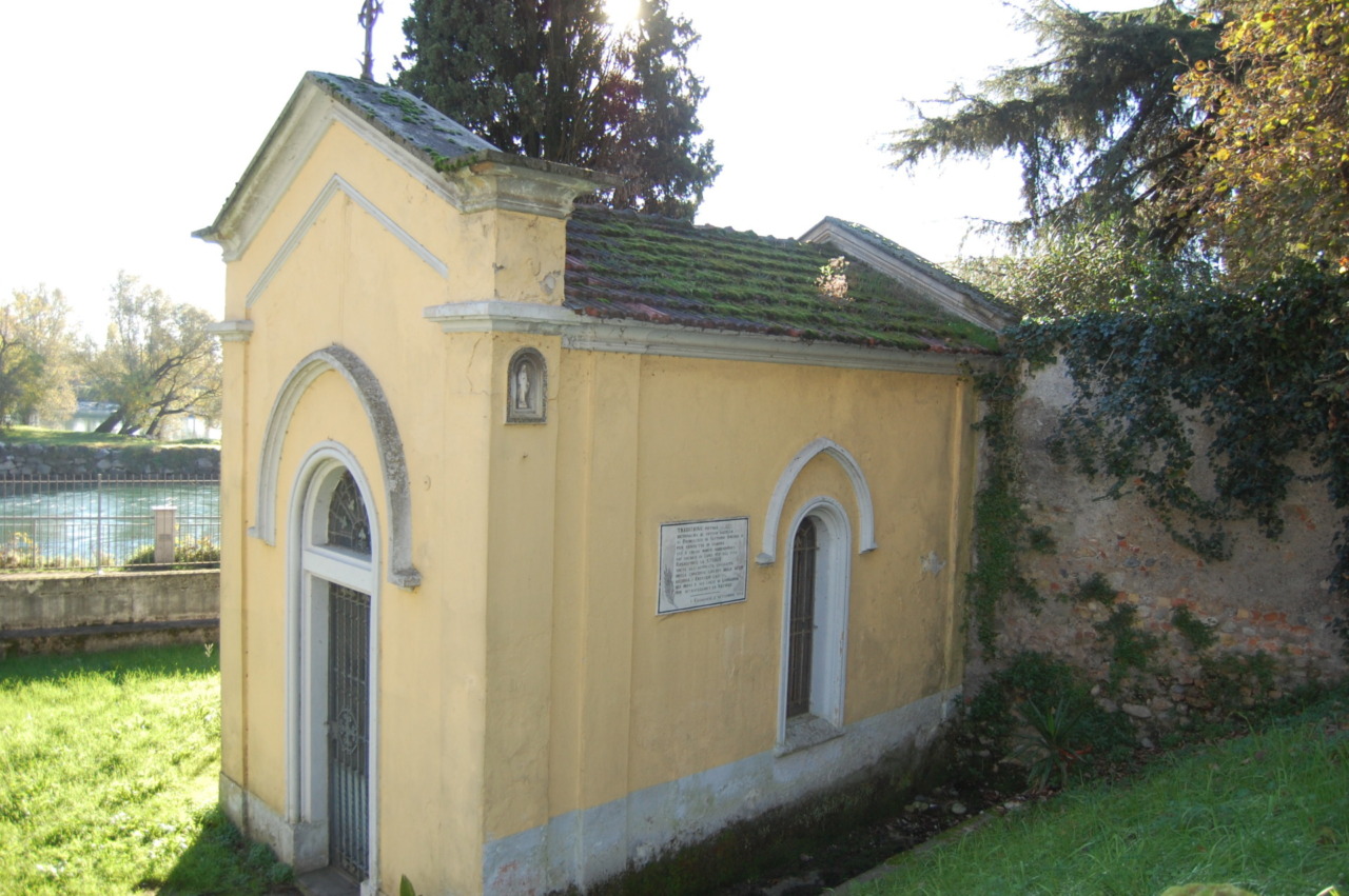 Simbolo di fede e storia, la Cappella del Revellino rischia grosso