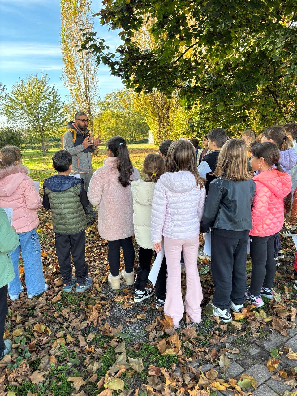 I bambini delle scuole realizzano la Carta d’identità degli alberi di Liscate