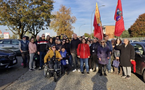 L’azienda licenzia all’improvviso tre lavoratori, i colleghi scioperano per solidarietà