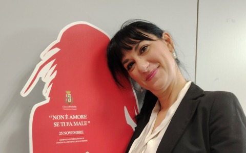 Amore non è possesso: una mostra contro la violenza sulle donne