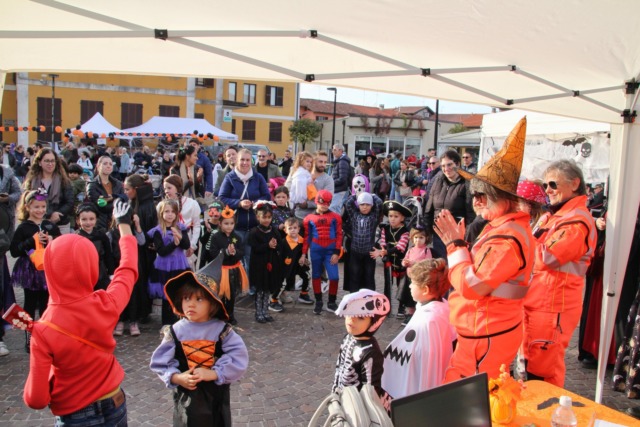 A Vignate un Halloween da paura: streghe, zucche e divertimento per grandi e piccini