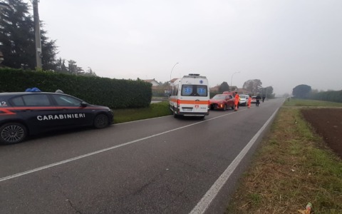 Incidente tra due auto, coinvolta anche una bambina di un anno