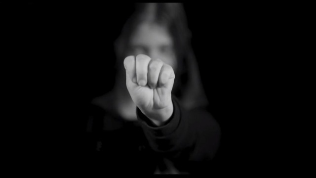 Accusato di violenza sessuale su una 17enne si suicida in carcere, l’avvocato: “Andava sorvegliato”