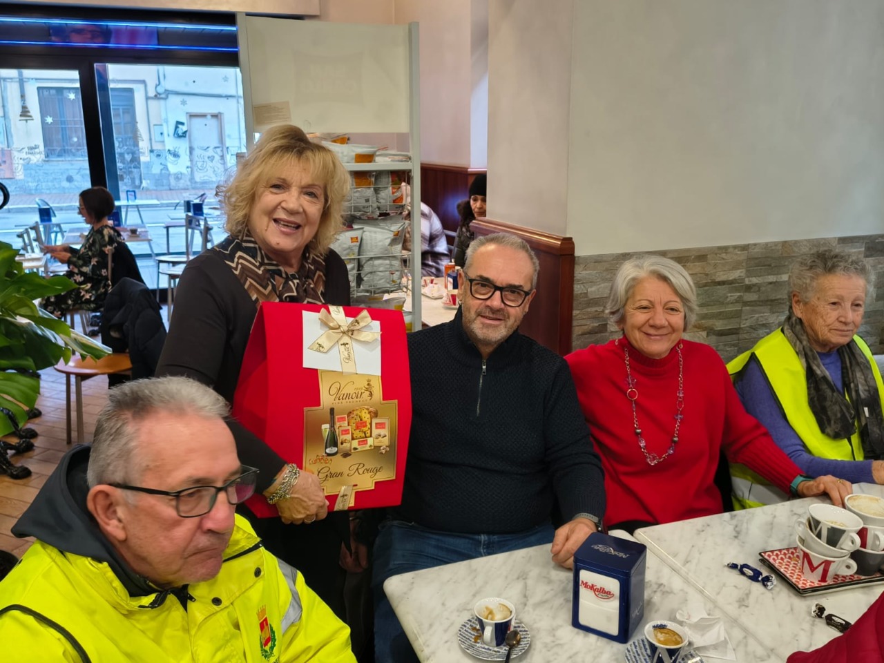 Scambio di auguri per i volontari pedibus Croce e Azzurra