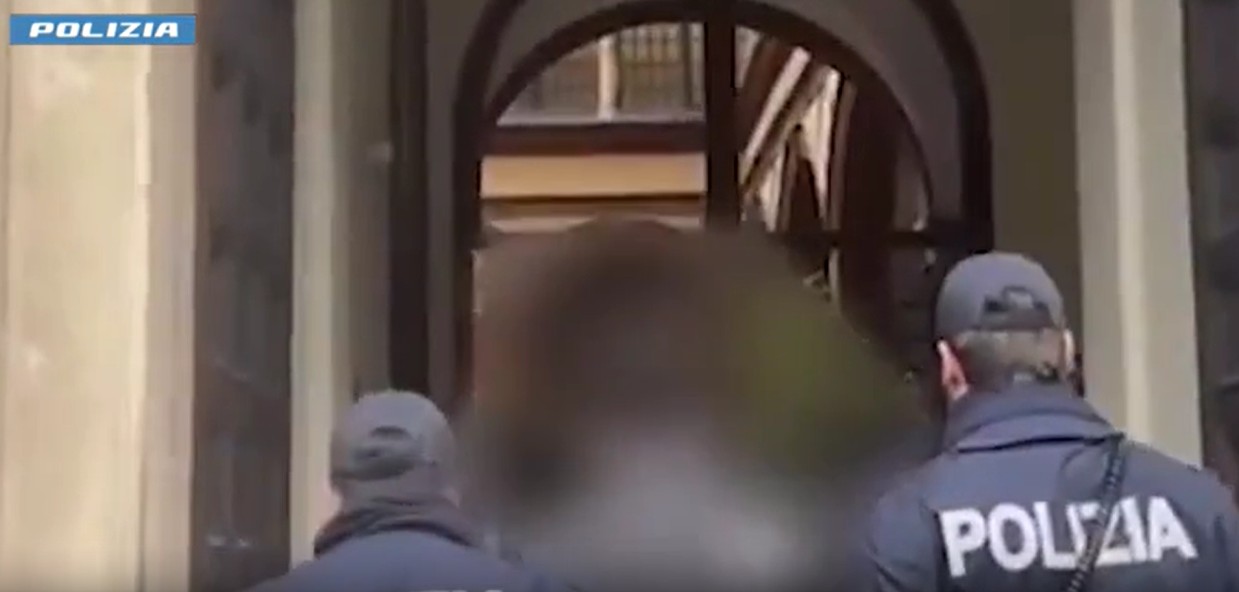 Rubano un orologio da 25mila euro: a tradirli i social che hanno permesso di risalire ai rapinatori