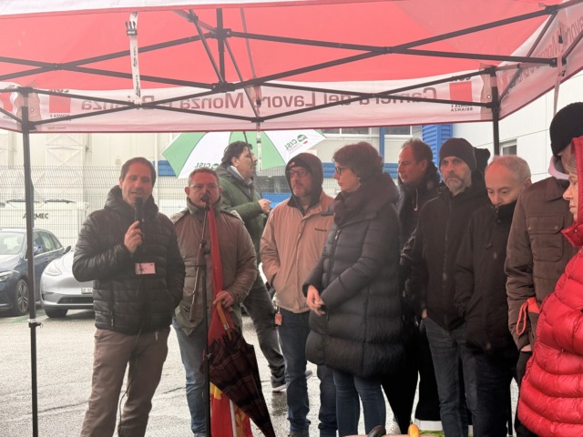 Presidio e sciopero per mantenere il posto di lavoro