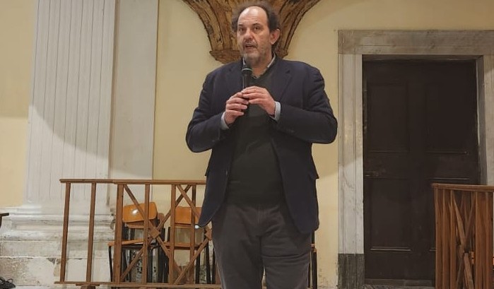 Addio improvviso al maestro del Coro San Bartolomeo: aveva solo 53 anni