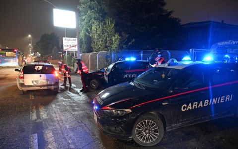 I Carabinieri passano al setaccio il territorio contro i furti in abitazione