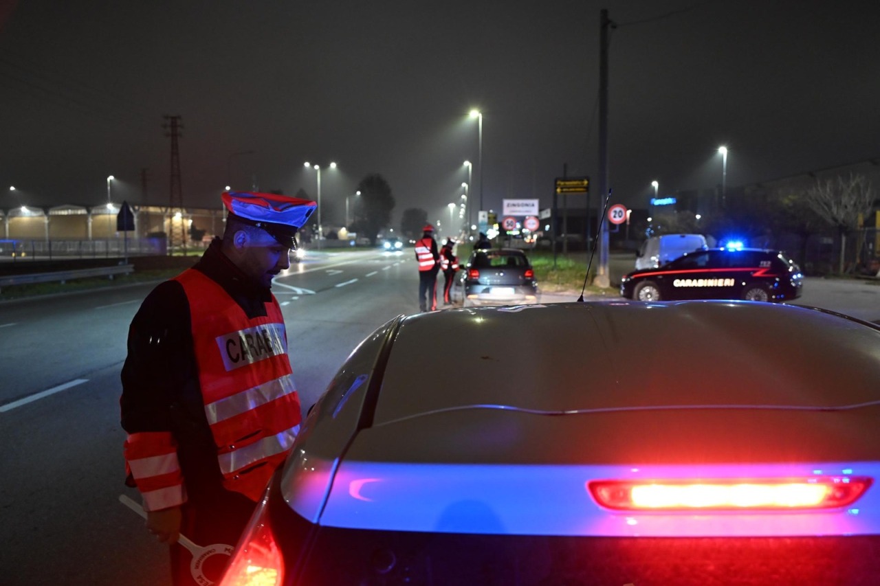 Vigilia di Natale sotto controllo: i Carabinieri intensificano i servizi ad alto impatto