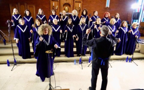 Un Gospel da applausi in chiesa a Cassina