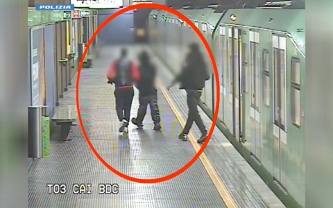 Giovani e minorenni incubo della metropolitana: arrestati i membri della banda delle collanine d’oro