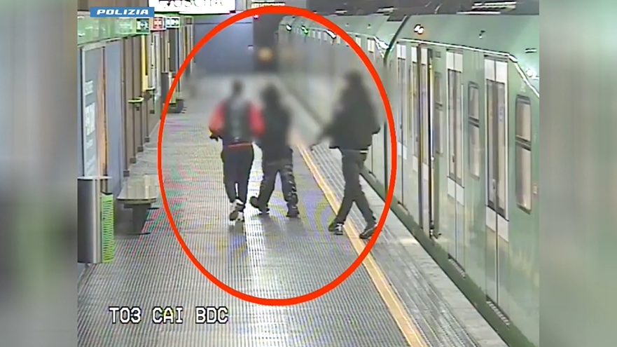 Giovani e minorenni incubo della metropolitana: arrestati i membri della banda delle collanine d’oro